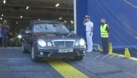 Μίκης Θεοδωράκης: Η Κρήτη υποδέχθηκε τον σπουδαίο Ελληνα (ΒΙΝΤΕΟ)