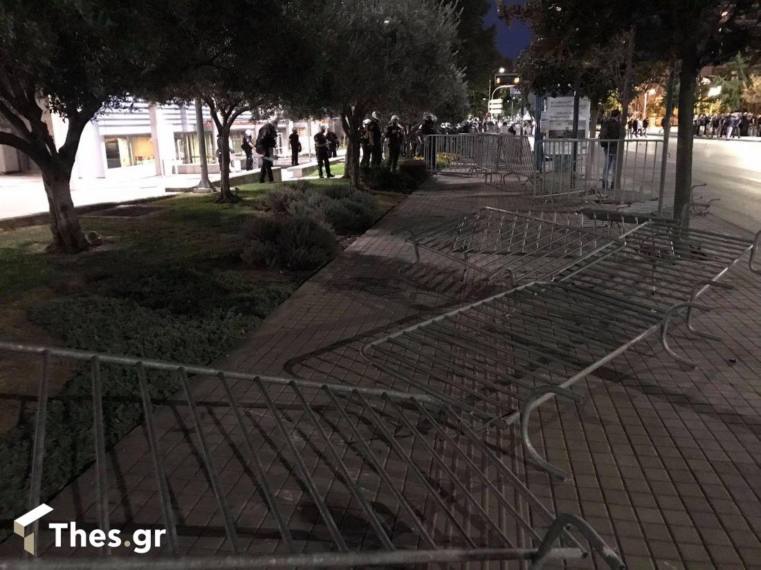 επεισόδια Θεσσαλονίκη ζημιές ΔΕΘ