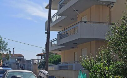 Αγρίνιο: 35χρονος που πρόσφατα έγινε πατέρας έπεσε από μπαλκόνι και σκοτώθηκε