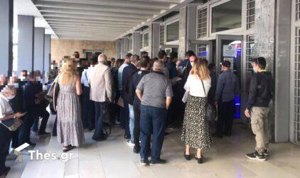 Λήξη συναγερμού στα Δικαστήρια – Μεγάλος συνωστισμός κατά την είσοδο του κόσμου (ΦΩΤΟ)