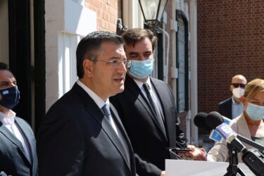 ΠΚΜ: Συνάντηση Τζιτζικώστα με Πιερρακάκη, Γεωργαντά και Λιβάνιο