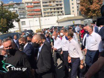 Βόλτα Μητσοτάκη στη ΔΕΘ – «Πρώτη φορά δεν άκουσα παράπονο για τον αριθμό των λεωφορείων» (ΒΙΝΤΕΟ & ΦΩΤΟ)