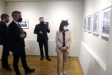 ΑΠΘ: Τα εγκαίνια του αρχείου του Ντίνου Χριστιανόπουλου θα τελέσει η Κατερίνα Σακελλαροπούλου