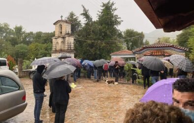 Νίκος Τσουμάνης: Θρήνος στην κηδεία του ποδοσφαιριστή (ΦΩΤΟ)