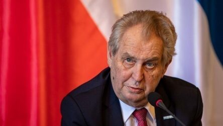 Στην εντατική ο πρόεδρος της Τσεχίας