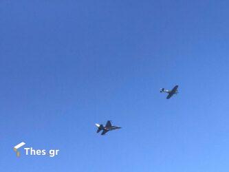 28η Οκτωβρίου: Spitfire και F16 συντάραξαν τον ουρανό της Θεσσαλονίκης (ΦΩΤΟ)