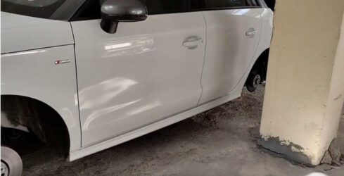 Θεσσαλονίκη: Κλέβουν τα λάστιχα από αυτοκίνητα και τα στηρίζουν σε τσιμεντόλιθους (ΒΙΝΤΕΟ & ΦΩΤΟ)