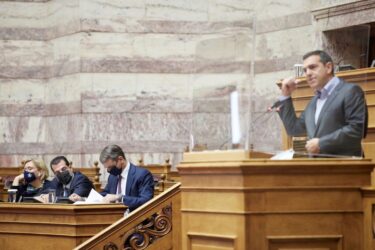 Τσίπρας σε Μητσοτάκη: “Είστε κατηγορούμενος για υπονόμευση λειτουργίας του δημοκρατικού πολιτεύματος”