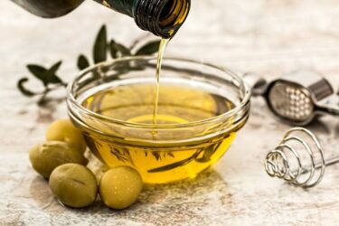 Ελαιόλαδο: Στα ύψη η τιμή του – Τι προτιμούν οι καταναλωτές