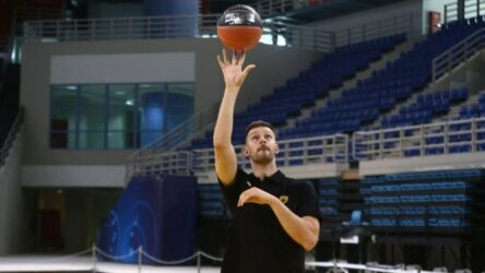 Θρήνος στο ελληνικό μπάσκετ: Πέθανε ο Γέλοβατς της ΑΕΚ