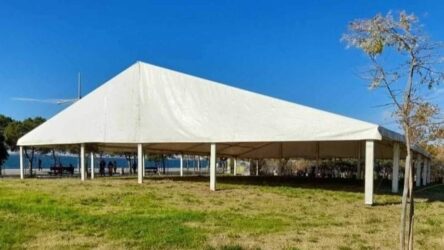 Θεσσαλονίκη: Οι Φίλοι της Νέας Παραλίας ζητούν εισαγγελική παρέμβαση για κατασκευή που στήθηκε στον Κήπο των Εποχών