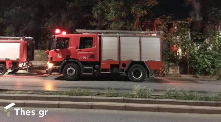 Θεσσαλονίκη: Στις φλόγες εν κινήσει όχημα στη Μουδανιών