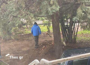 Στάθης Παναγιωτόπουλος: Η έξοδος από το παρκάκι και η αναχώρηση με μηχανή (ΦΩΤΟ)