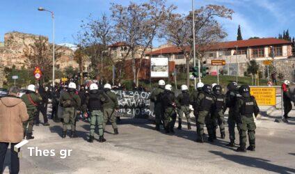 Θεσσαλονίκη: Συγκέντρωση και πορεία για την εκκένωση της κατάληψης στο ΑΠΘ (ΦΩΤΟ)