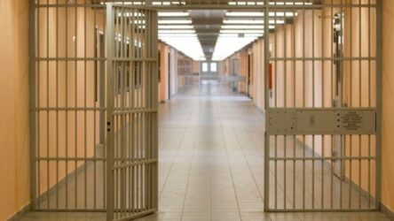 Βόλος: Καταδικάστηκαν δύο κρατούμενοι που είχαν επιτεθεί σε υπαρχιφύλακες το 2018