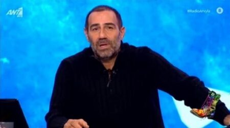 Ξεσπά κατά των τηλεοπτικών εκπομπών ο Αντώνης Κανάκης: «Βγάζουν στον αέρα τους “Μπέους για τηλεοπτικό σόου»