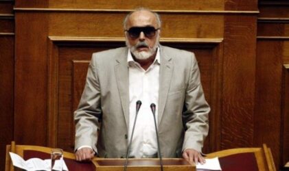 Αντιδράσεις στη Βουλή με την ομιλία του Παναγιώτη Κουρουμπλή: “Δολοφονήσατε ανθρώπους”