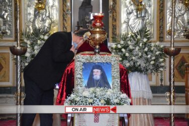 Το “ύστατο χαίρε” στον Μητροπολίτη Αιτωλίας Κοσμά (ΒΙΝΤΕΟ & ΦΩΤΟ)