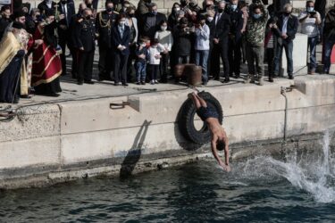 Θεοφάνεια στην Γαύδο για την Κατερίνα Σακελλαροπούλου