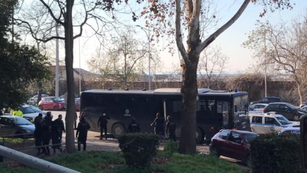Θεσσαλονίκη: Στον εισαγγελέα οι 15 συλληφθέντες της κατάληψης του ΑΠΘ υπό δρακόντεια μέτρα ασφαλείας (ΒΙΝΤΕΟ & ΦΩΤΟ)