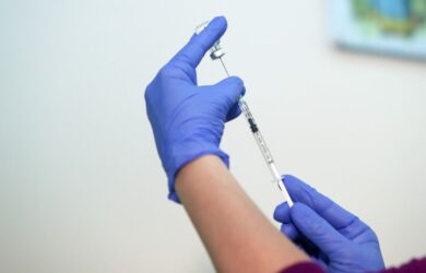 Aδωνις Γεωργιάδης: «Η αύξηση των εμβολιασμών αποτελεί ύψιστη προτεραιότητά μας»