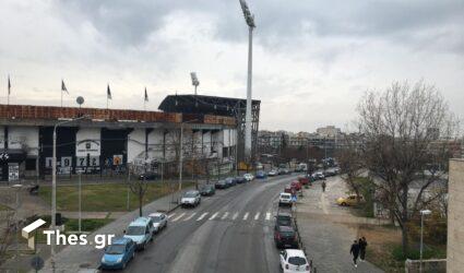 Θεσσαλονίκη: 14χρονος πέταξε αντικείμενα σε αστυνομικούς έξω από το γήπεδο της Τούμπας – Χειροπέδες και στη μητέρα του