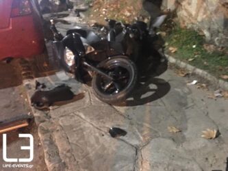 Θεσσαλονίκη: Οδηγός ΙΧ εγκατέλειψε τροχαίο με μηχανή – Τον συνέλαβαν αστυνομικοί (ΒΙΝΤΕΟ)