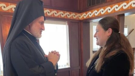 Αρχιεπίσκοπος Αμερικής Ελπιδοφόρος: Στο πλευρό του ουκρανικού λαού