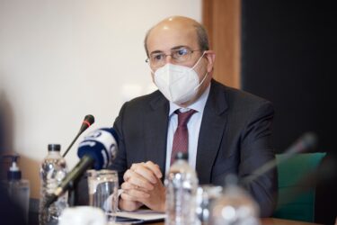 Χατζηδάκης: «Δεν είμαστε πολιτικοί χαρτοπαίκτες – Μετά την τετραετία οι εκλογές»