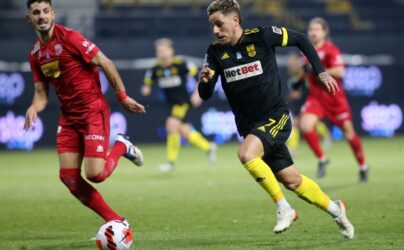 Super League: “Προσγειώθηκε” απότομα ο Αρης – Ηττα (0-2) στο Χαριλάου από τον Βόλο