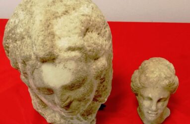 Θεσσαλονίκη: Αγόρασε σπίτι στο κέντρο και βρήκε αρχαία αγάλματα στο πατάρι (ΦΩΤΟ)