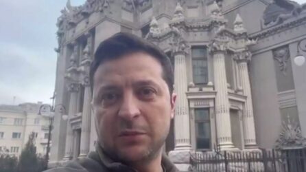 Ουκρανία: Νέο βίντεο Ζελένσκι – “Υπερασπιζόμαστε την πατρίδα μας”
