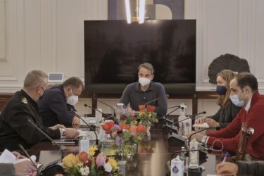 Στρατιωτικό υλικό στην Ουκρανία στέλνει μέσα στην ημέρα η Ελλάδα
