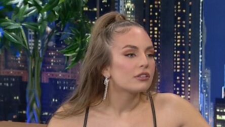 Ανδρομάχη: «Όταν έμαθα ότι φωτογραφίες μου κυκλοφορούν σε κινητά, έχασα τη γη κάτω από τα πόδια μου» (ΒΙΝΤΕΟ)