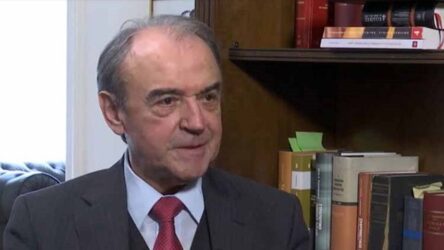 Πέθανε ο Δημήτρης Τσοβόλας