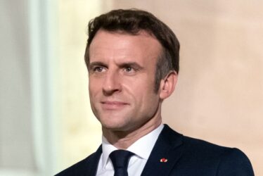 Γαλλικά ΜΜΕ για Μακρόν: «Δεν είναι στα καλύτερα του, είναι μπλοκαρισμένος»