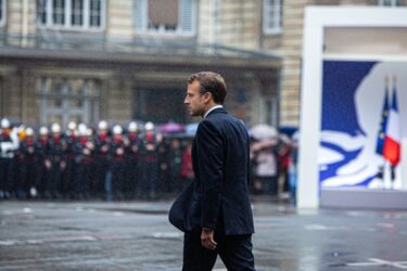 Προεδρικές εκλογές – Γαλλία: Ο Εμανουέλ Μακρόν φαίνεται να είναι το μεγάλο φαβορί στις δημοσκοπήσεις