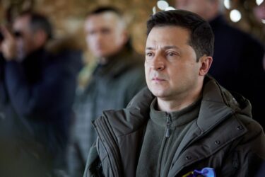 Ουκρανία: Ζελένσκι και Σολτς συζήτησαν για την επιβολή επιπλέον κυρώσεων στην Ρωσία