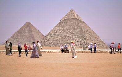 Ζόρια για την Αίγυπτο που ετοιμάζεται να ζητήσει δάνειο από το ΔΝΤ