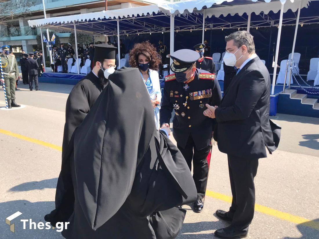 προετοιμασία μαθητική παρέλαση Θεσσαλονίκη 25η Μαρτίου