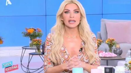 Καινούργιου σε Μπακοδήμου: «Να δεχόμαστε και την επιτυχία των πιο νέων κοριτσιών»