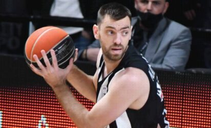 Basket League: “Λύγισε” στο τέλος ο ΠΑΟΚ στο Περιστέρι