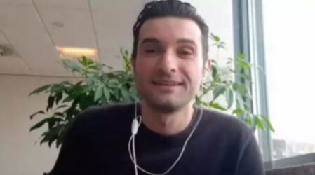 Γερμανία: Viral ξανά ο Σερραίος που τραγουδά για την ακρίβεια – “Ανέβηκε το θέρμανσης κούκλα μου γλυκιά” (ΒΙΝΤΕΟ)