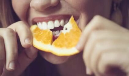 Τι πρέπει να τρώτε για γερά και υγιή δόντια