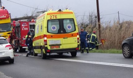 Τραγωδία στην άσφαλτο: Ενας νεκρός και δύο τραυματίες σε τροχαίο στον ΒΟΑΚ
