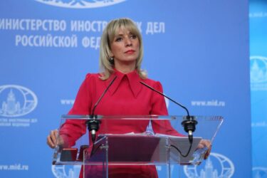Επίθεση Ζαχάροβα στο ΝΑΤΟ: «Οι ΗΠΑ θέλουν να πουλάνε όπλα»