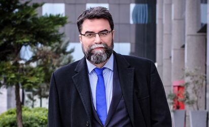 Αντιδράσεις για τον Οικονόμου (βουλευτής ΝΔ) για τις διακοπές ρεύματος: “Το τζάμπα πέθανε” (ΒΙΝΤΕΟ)
