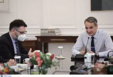 Μητσοτάκης: Η συνάντηση με τον πρόξενο της Ελλάδας στη Μαριούπολη Μανώλη Ανδρουλάκη (ΒΙΝΤΕΟ)