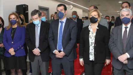 Θάνος Πλεύρης: “Ερχονται προσλήψεις 700 ιατρών και 4000 νοσηλευτών”