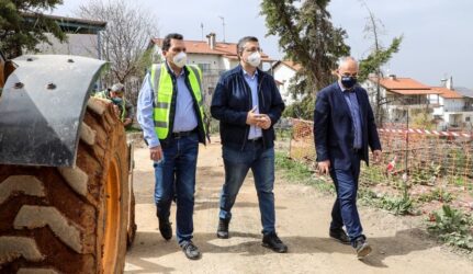 Αυτοψία Τζιτζικώστα στο έργο της αποκατάστασης της κατολίσθησης στο ρέμα Ξηροποτάμου (ΦΩΤΟ)